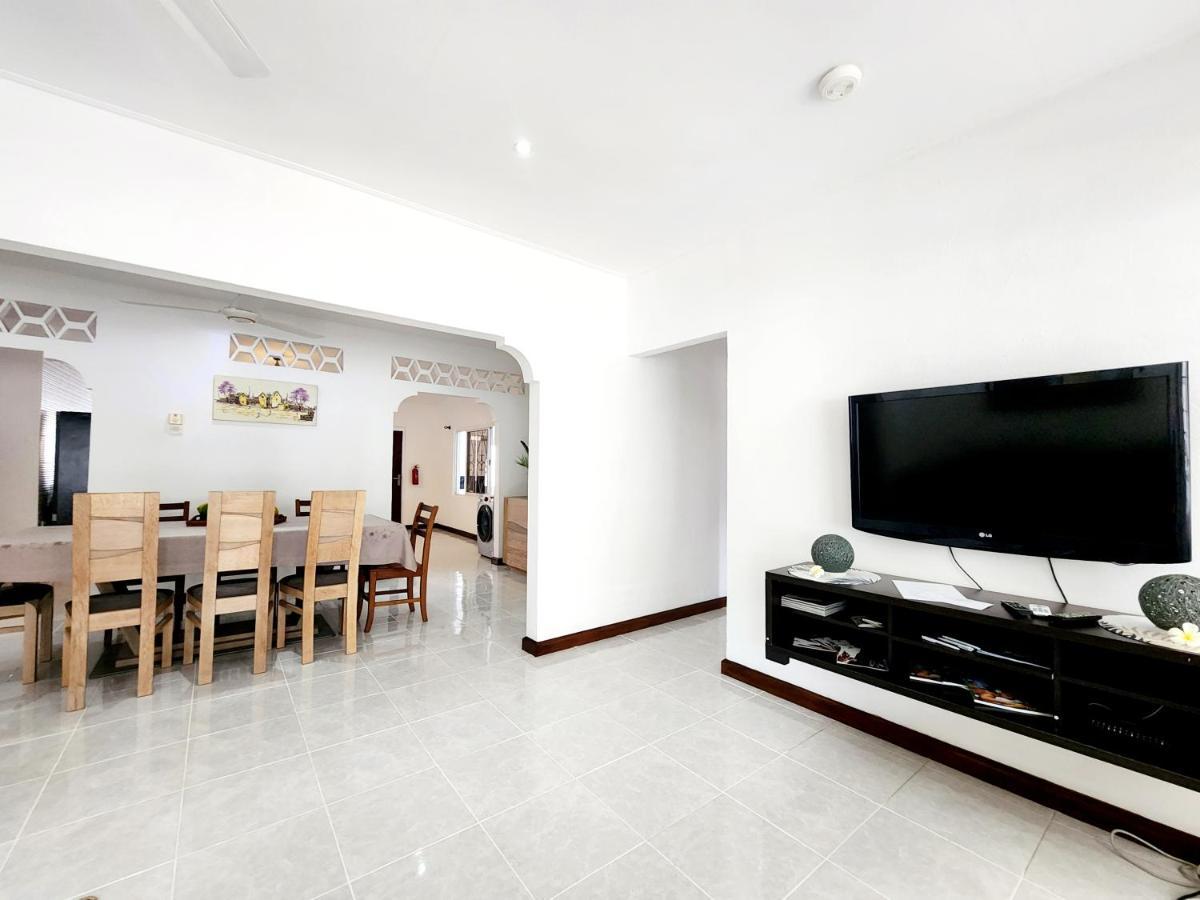 Villa Kaz Memel Beau Vallon  Esterno foto