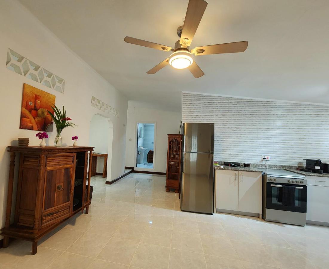 Villa Kaz Memel Beau Vallon  Esterno foto