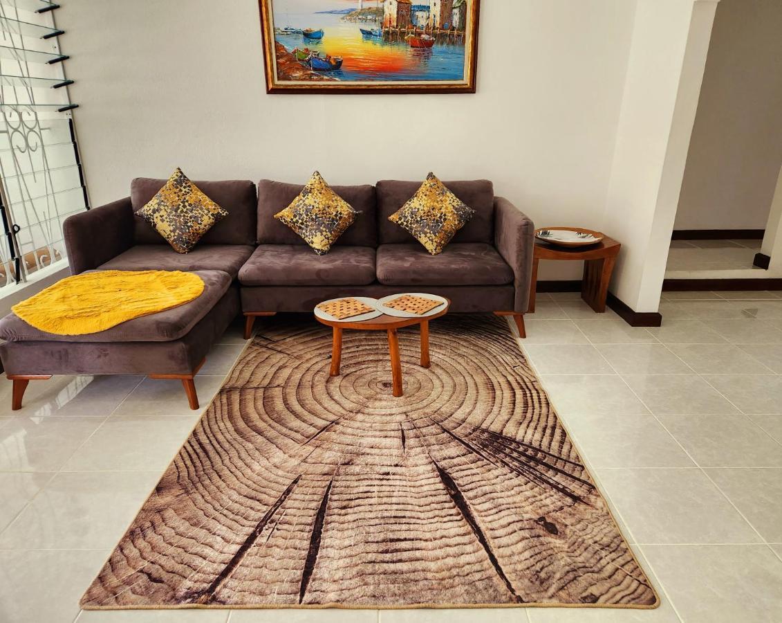 Villa Kaz Memel Beau Vallon  Esterno foto