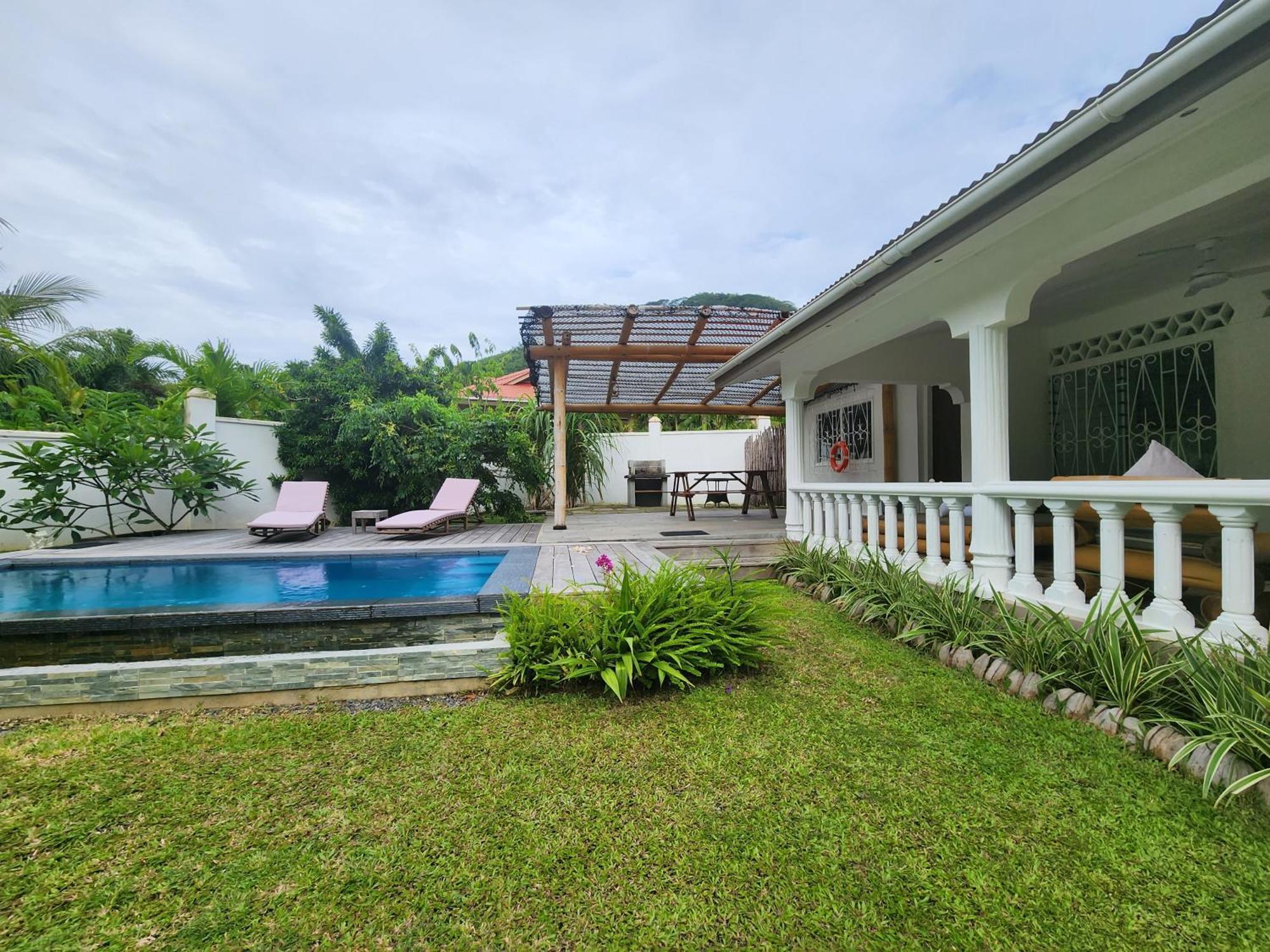 Villa Kaz Memel Beau Vallon  Esterno foto