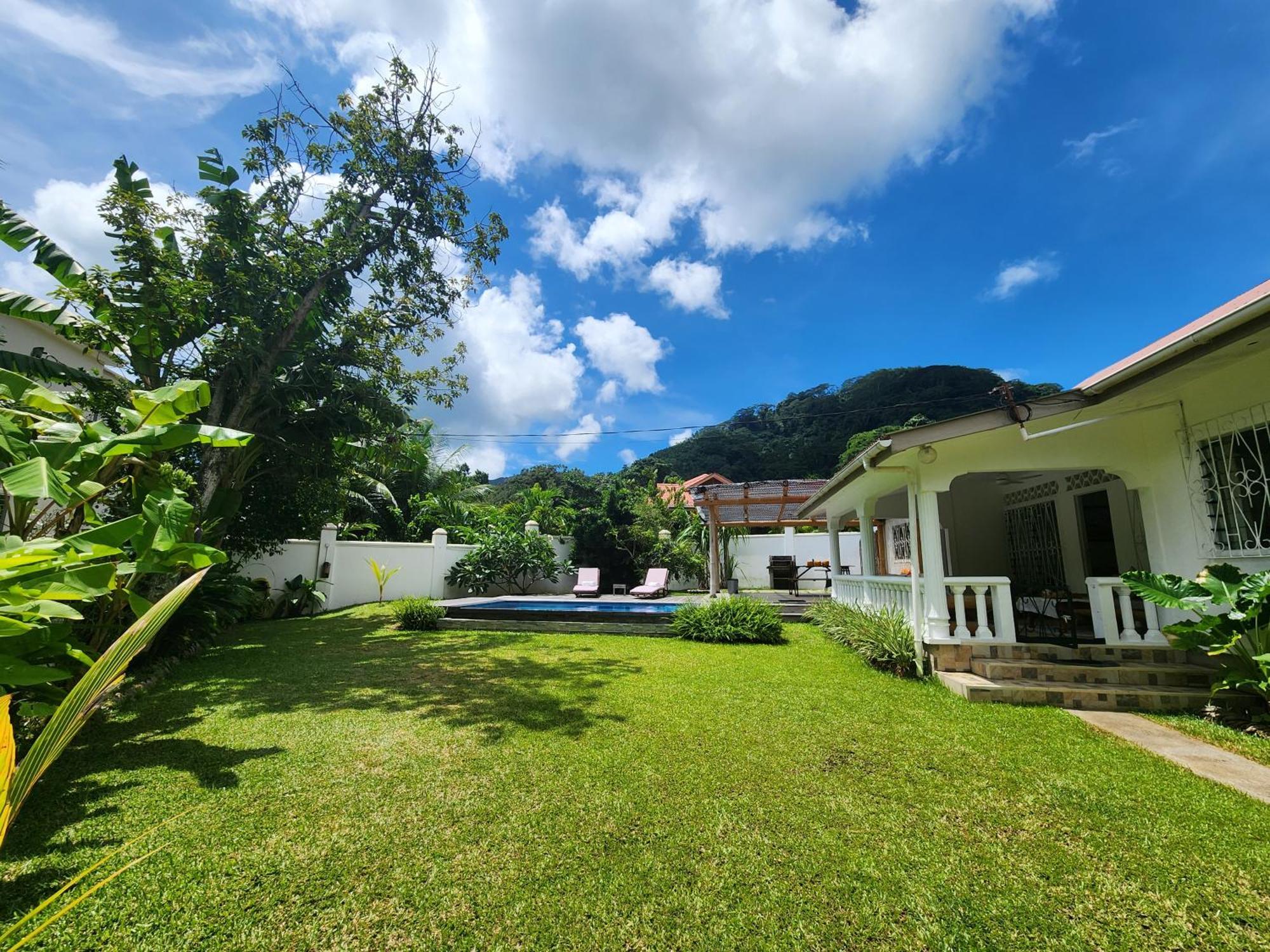 Villa Kaz Memel Beau Vallon  Esterno foto