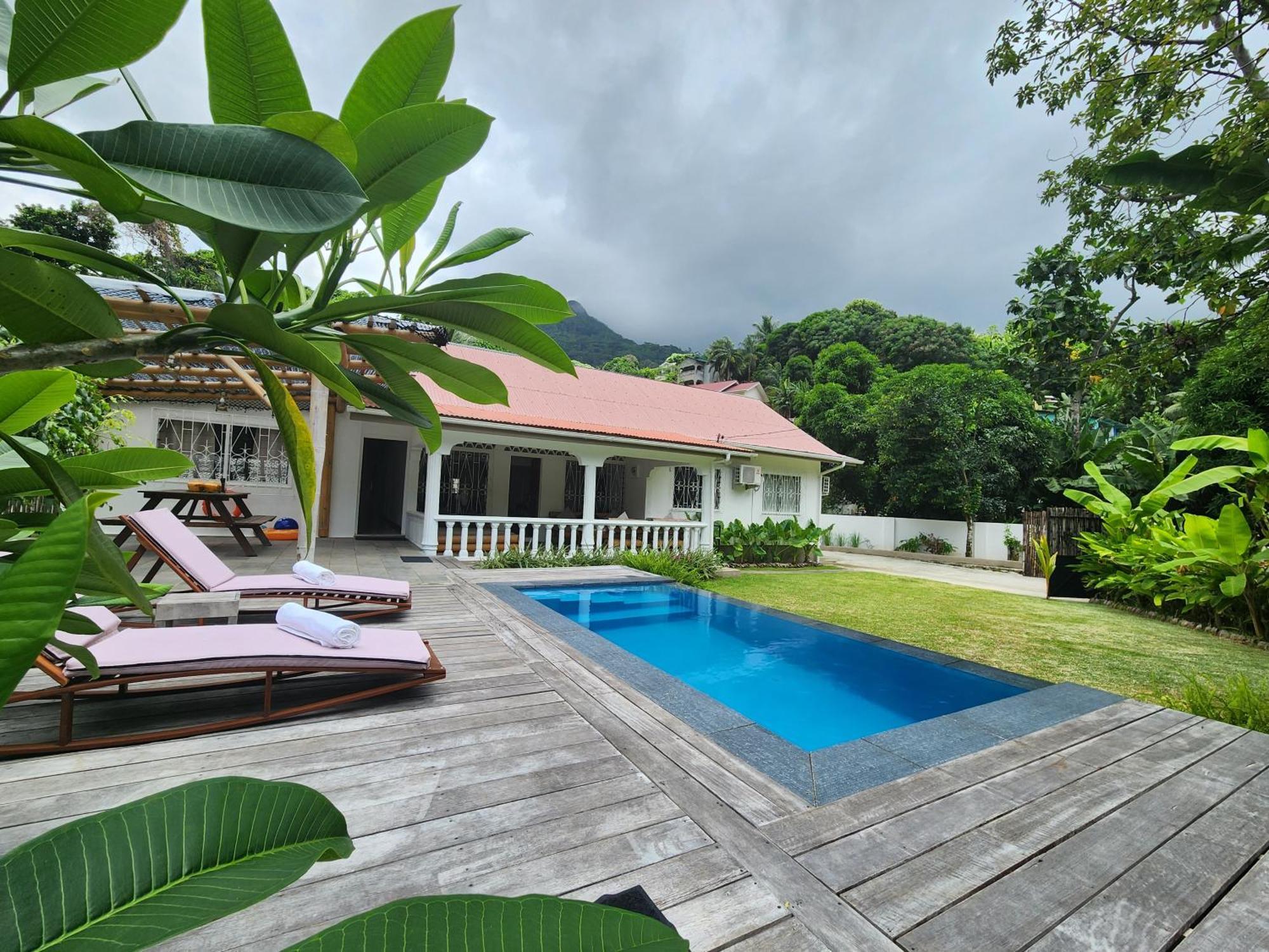 Villa Kaz Memel Beau Vallon  Esterno foto
