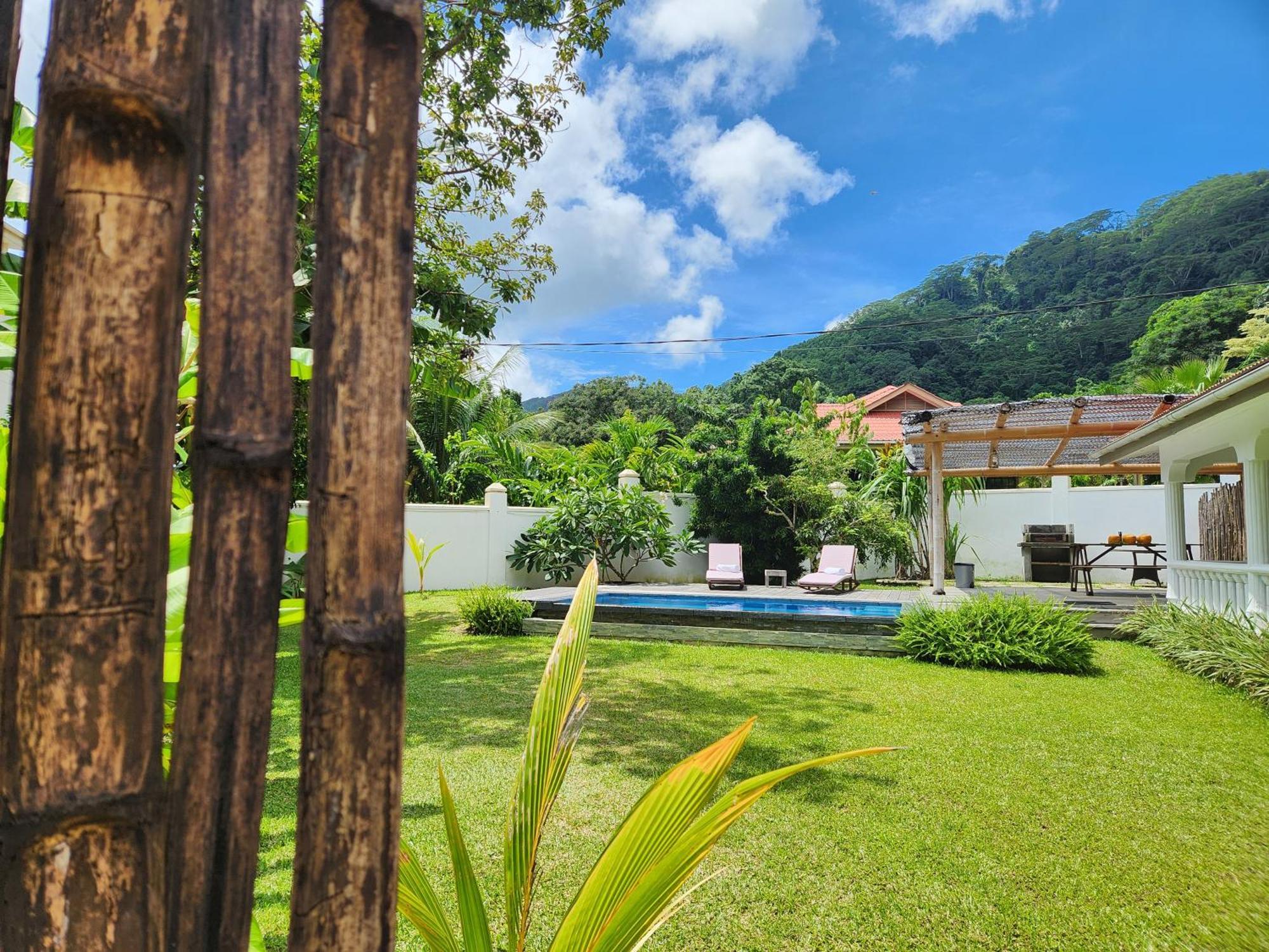 Villa Kaz Memel Beau Vallon  Esterno foto