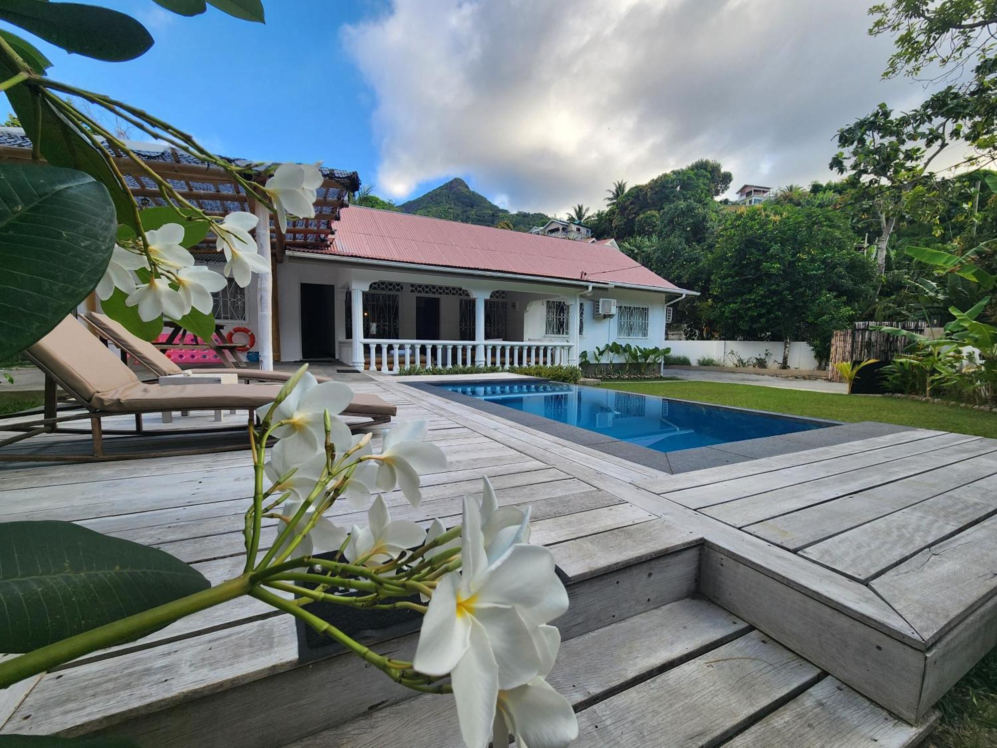 Villa Kaz Memel Beau Vallon  Esterno foto