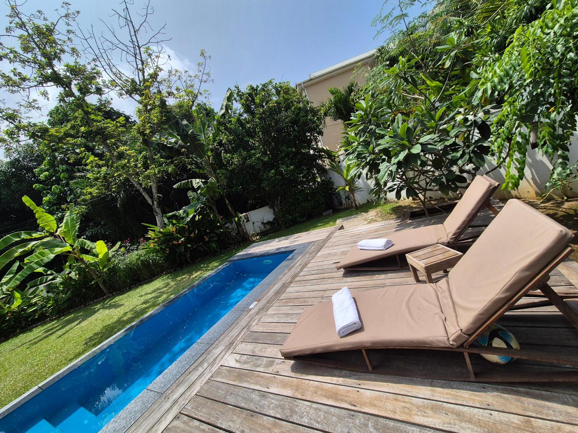 Villa Kaz Memel Beau Vallon  Esterno foto